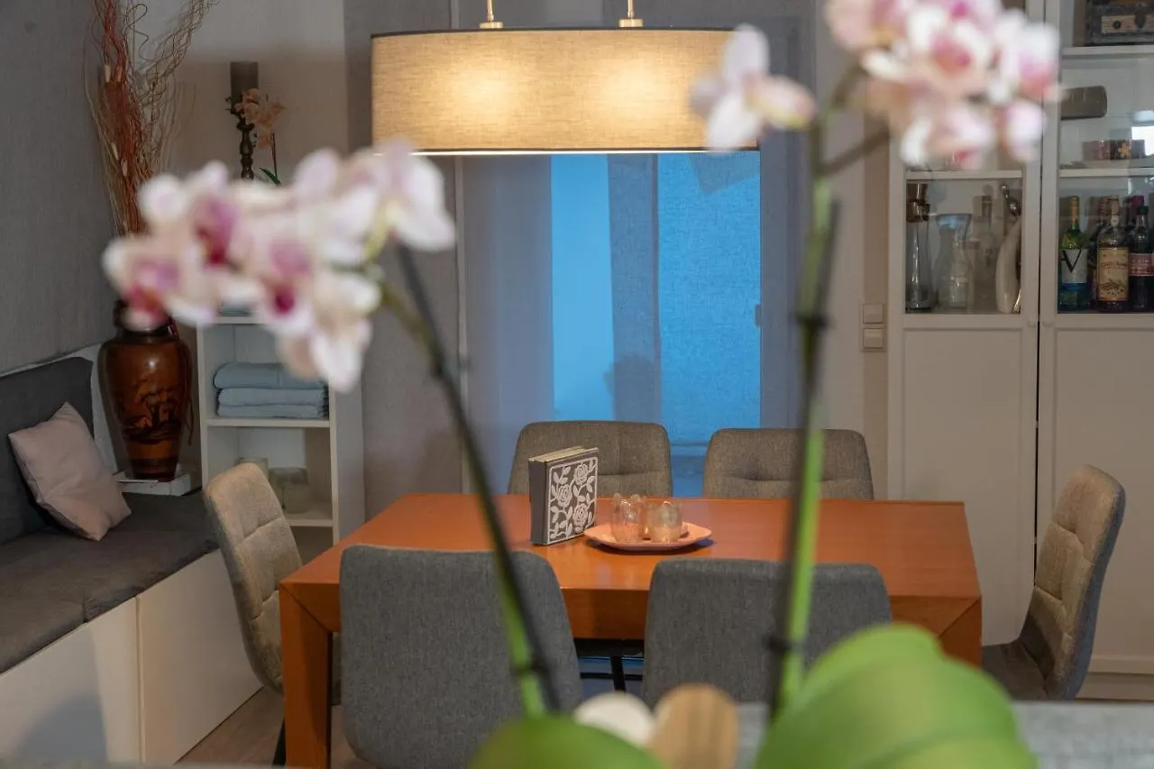 #2 Grosses Zimmer Mit Pool Und Garten Memmingen Privatunterkunft