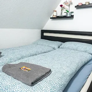 #1 Modernes Mit Pool Und Garten Privatunterkunft
