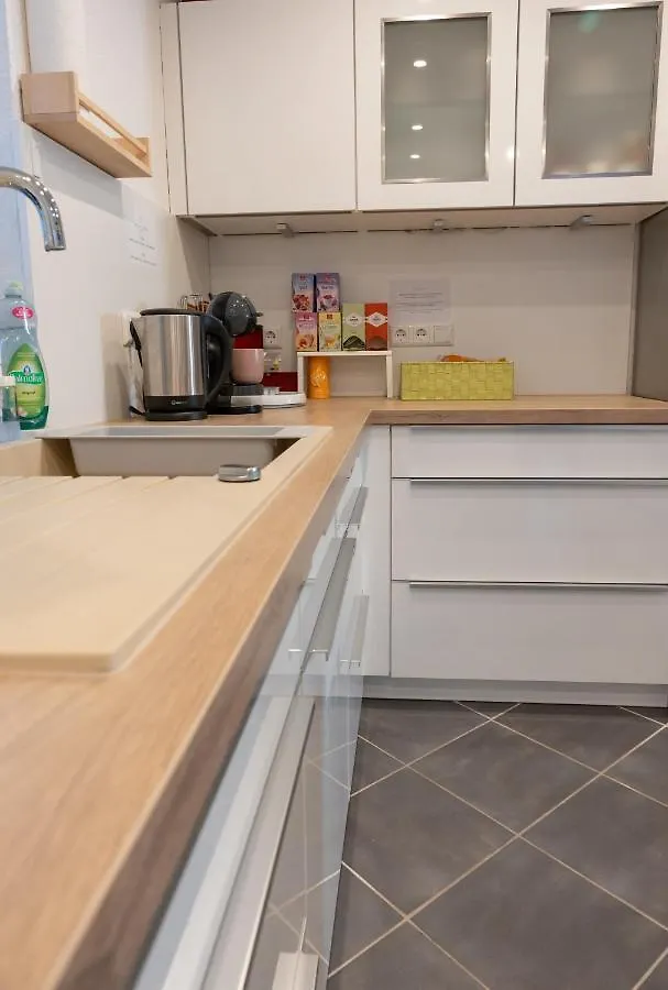 #2 Grosses Zimmer Mit Pool Und Garten Memmingen Homestay